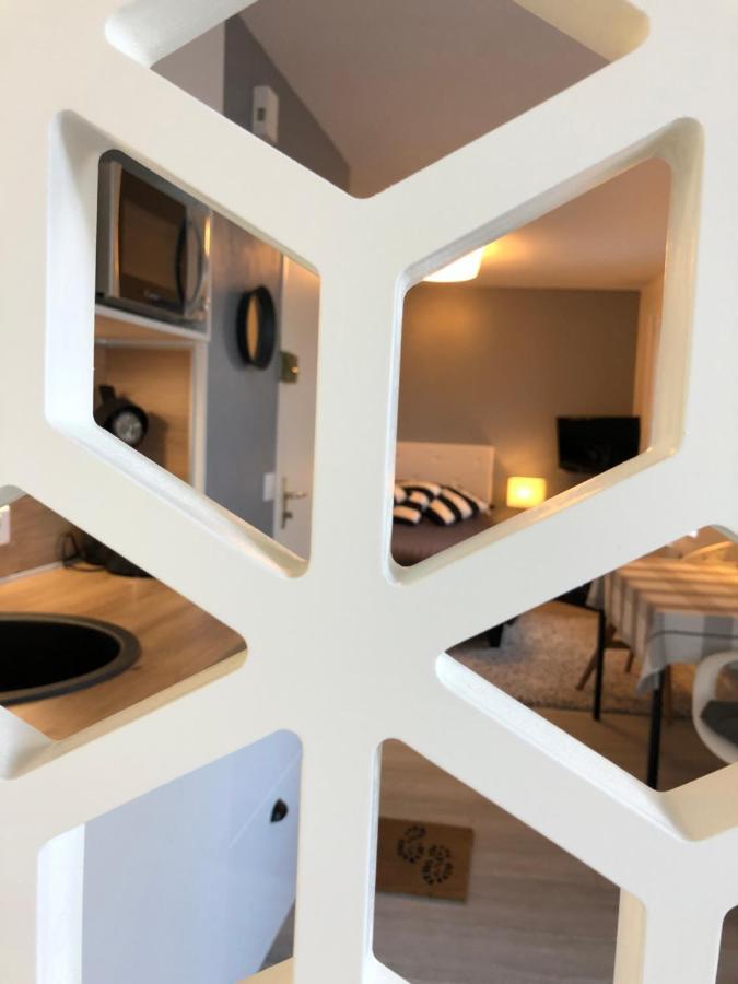 Maison Quatre Freres Louviers Extérieur photo