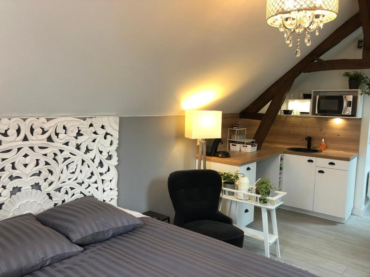 Maison Quatre Freres Louviers Extérieur photo