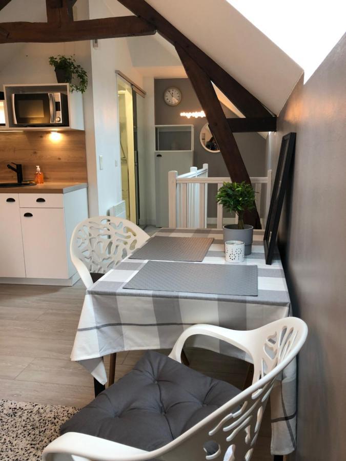 Maison Quatre Freres Louviers Extérieur photo