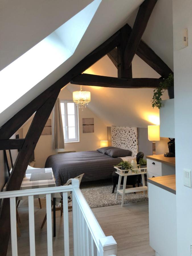 Maison Quatre Freres Louviers Extérieur photo
